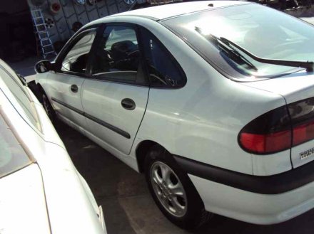 Vehiculo en el desguace: RENAULT LAGUNA (B56) 2.2 D Anade