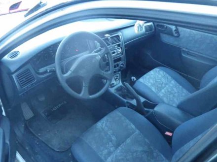 Vehiculo en el desguace: TOYOTA CARINA (T19) 2.0 TD GL (4-ptas.)