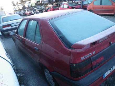 Vehiculo en el desguace: RENAULT 19 GTS