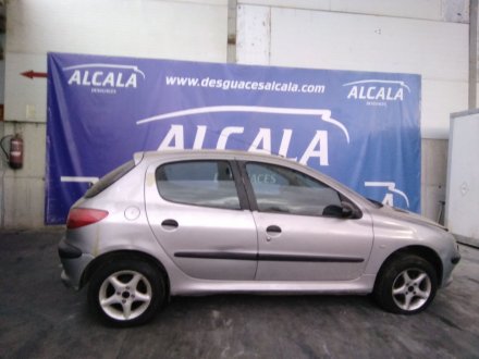 Vehiculo en el desguace: PEUGEOT 206 BERLINA 1.4