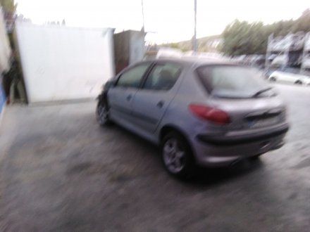 Vehiculo en el desguace: PEUGEOT 206 BERLINA 1.4