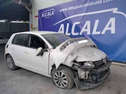 Vehiculo en el desguace: VOLKSWAGEN GOLF VI (5K1) Advance Bluemotion