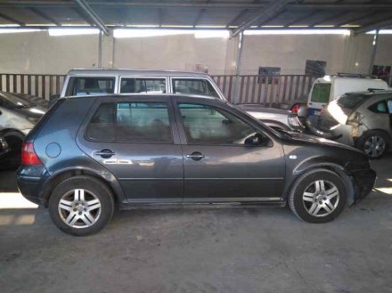 Vehiculo en el desguace: VOLKSWAGEN GOLF IV BERLINA (1J1) 1.9 TDI