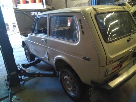 Vehiculo en el desguace: LADA NIVA ( 2121 / 21213 / 21214 / 21215 ) Basis