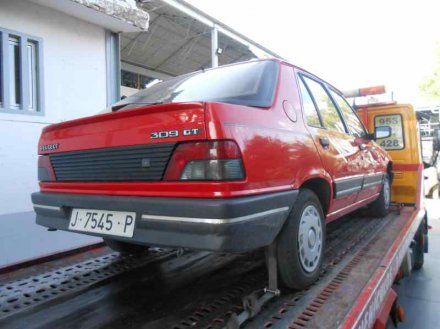 Vehiculo en el desguace: PEUGEOT 309 Best Line Automático