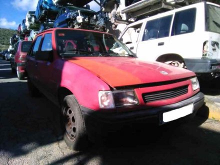 Vehiculo en el desguace: OPEL CORSA A GL