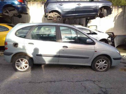 Vehiculo en el desguace: RENAULT MEGANE I SCENIC (JA0) 1.9 DTi RN