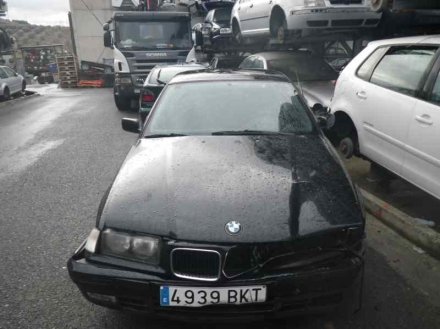 Vehiculo en el desguace: BMW SERIE 3 BERLINA (E36) 316i