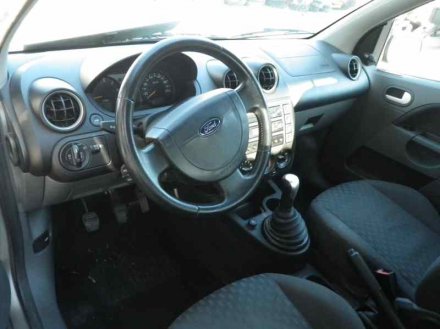 Vehiculo en el desguace: FORD FIESTA (CBK) Ambiente