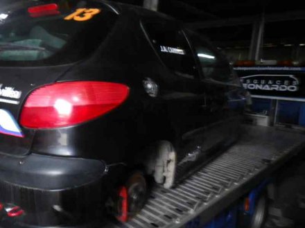 Vehiculo en el desguace: PEUGEOT 206 BERLINA GTI