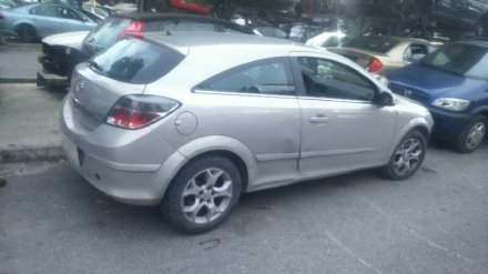 Vehiculo en el desguace: OPEL ASTRA GTC Cosmo