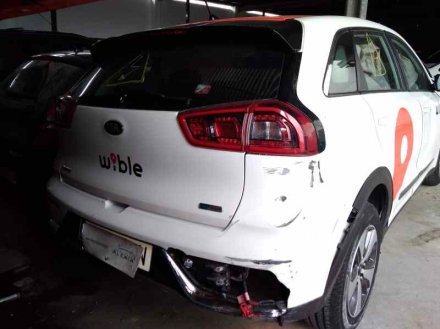 Vehiculo en el desguace: KIA NIRO Business