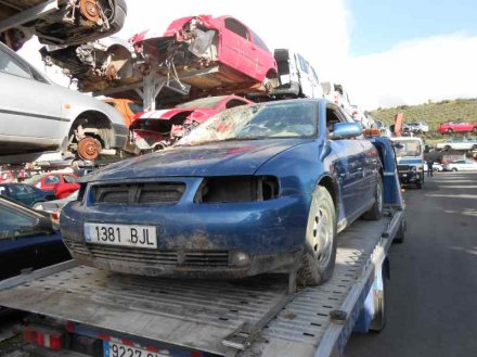 Vehiculo en el desguace: AUDI A3 (8L) 1.9 TDI Ambiente