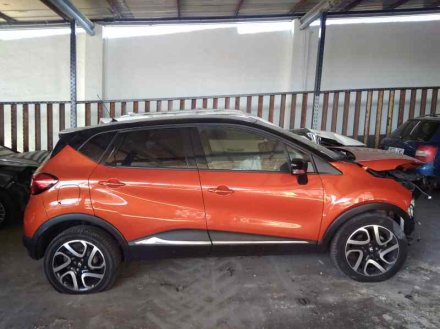 Vehiculo en el desguace: RENAULT CAPTUR Helly Hansen