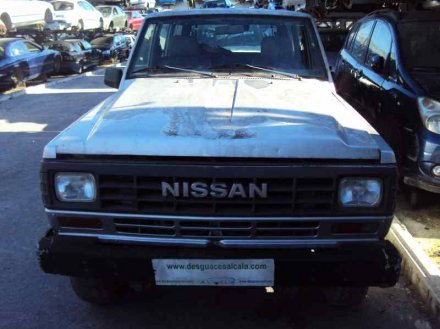 Vehiculo en el desguace: NISSAN PATROL (K/W160) Familiar (W160)
