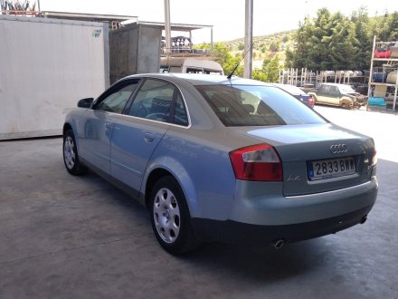 Vehiculo en el desguace: AUDI A4 BERLINA (8E) 2.4 V6 30V CAT (BDV)
