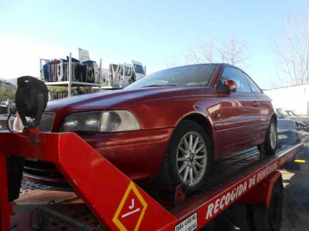 Vehiculo en el desguace: VOLVO C70 COUPE 2.5 T / 2.4 T