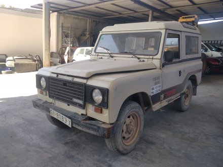 Vehiculo en el desguace: LAND ROVER SANTANA 2500 SUPER