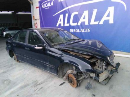 Vehiculo en el desguace: MERCEDES-BENZ CLASE C (W203) BERLINA 270 CDI (203.016)