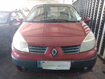 Vehiculo en el desguace: RENAULT SCENIC II Authentique