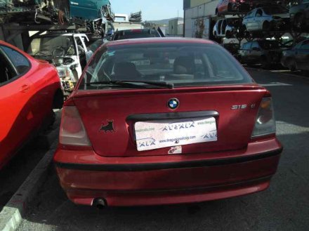 Vehiculo en el desguace: BMW SERIE 3 BERLINA (E46) 316i