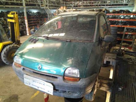 Vehiculo en el desguace: RENAULT TWINGO (CO6) 1.2 (C066/67/68)