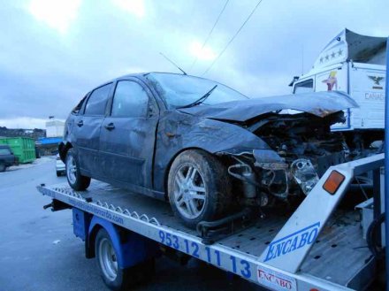 Vehiculo en el desguace: FORD FOCUS BERLINA (CAK) Ambiente