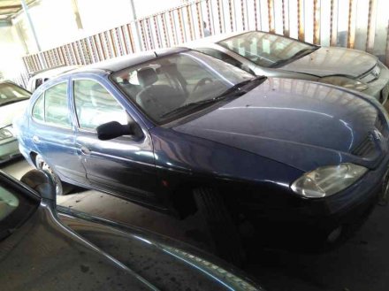 Vehiculo en el desguace: RENAULT MEGANE I FASE 2 BERLINA (BA0) 1.9 D Authentique