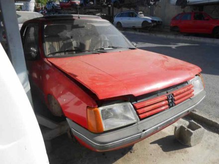 Vehiculo en el desguace: PEUGEOT 205 BERLINA 1.8 D Generation