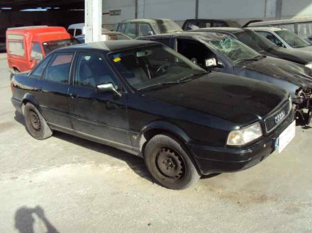 Vehiculo en el desguace: AUDI 80 AVANT Básico Berlina