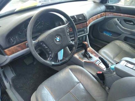 Vehiculo en el desguace: BMW SERIE 5 BERLINA (E39) 528i