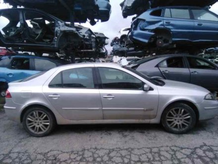 Vehiculo en el desguace: RENAULT LAGUNA II (BG0) Authentique