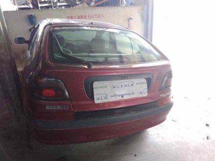 Vehiculo en el desguace: RENAULT MEGANE I CLASSIC (LA0) 1.4e RN