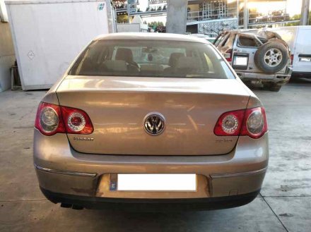 Vehiculo en el desguace: VOLKSWAGEN PASSAT BERLINA (3C2) Advance