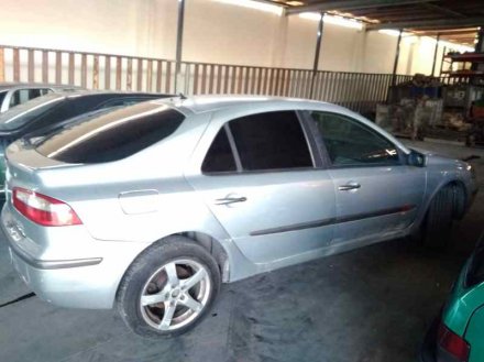 Vehiculo en el desguace: RENAULT LAGUNA II (BG0) Authentique