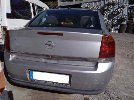 Vehiculo en el desguace: OPEL VECTRA C BERLINA Club