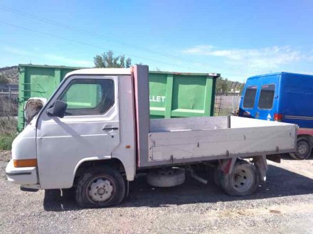 Vehiculo en el desguace: NISSAN TRADE KF1107