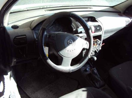 Vehiculo en el desguace: OPEL CORSA C Cosmo