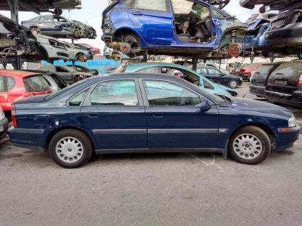 Vehiculo en el desguace: VOLVO S80 BERLINA 2.5 D