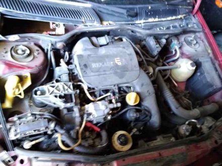 Vehiculo en el desguace: RENAULT MEGANE I CLASSIC (LA0) 1.9 D RN