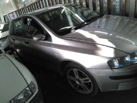 Vehiculo en el desguace: FIAT STILO (192) 1.9 JTD 115