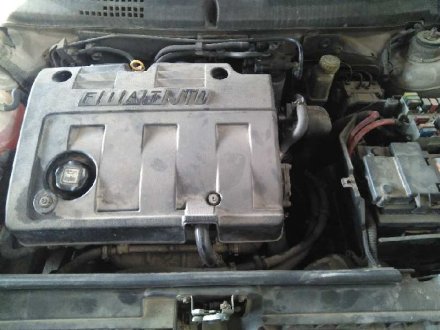 Vehiculo en el desguace: FIAT STILO (192) 1.9 JTD 115