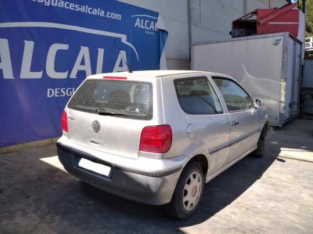 Vehiculo en el desguace: VOLKSWAGEN POLO BERLINA (6N2) Conceptline