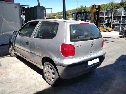 Vehiculo en el desguace: VOLKSWAGEN POLO BERLINA (6N2) Conceptline