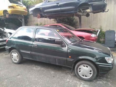 Vehiculo en el desguace: FORD FIESTA BERL./COURIER Surf