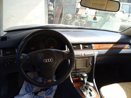 Vehiculo en el desguace: AUDI A6 BERLINA (4B2) 2.5 TDI