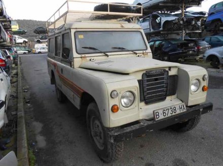 Vehiculo en el desguace: LAND ROVER SANTANA 109