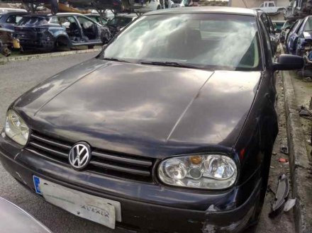 Vehiculo en el desguace: VOLKSWAGEN GOLF IV BERLINA (1J1) Básico