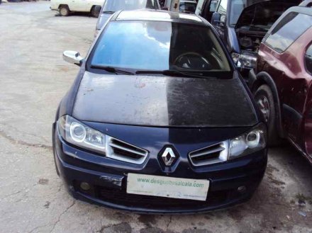 Vehiculo en el desguace: RENAULT MEGANE II BERLINA 3P Confort Authentique