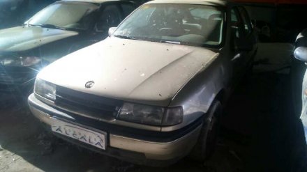 Vehiculo en el desguace: OPEL VECTRA A CD